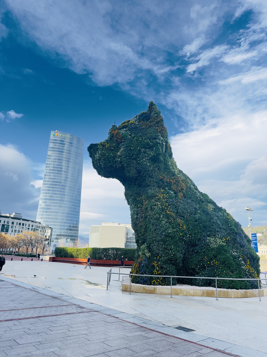 Анна, спасибо огромное за отличную экскурсию, за рекомендацию супер ресторана и за наводку на фильм. И вообще…)))