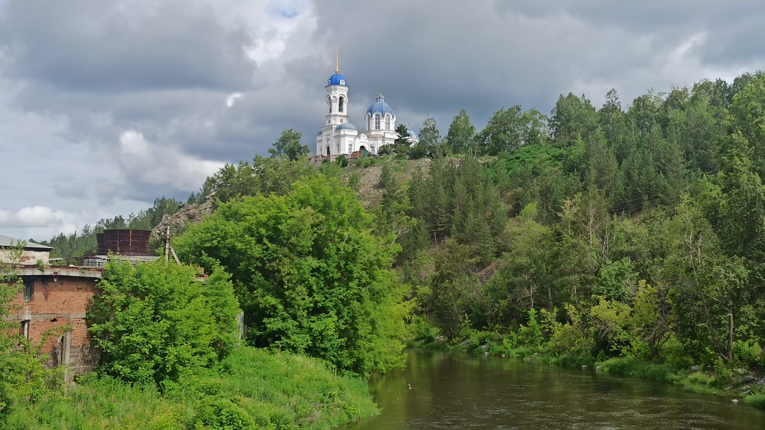 Самоцветный пояс Уральской глубинки (на вашем автомобиле) (Мария)