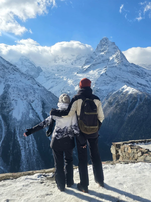 Тур-перезагрузка на Кавказ: Архыз и Домбай, купание в термах и лучшие горные пейзажи