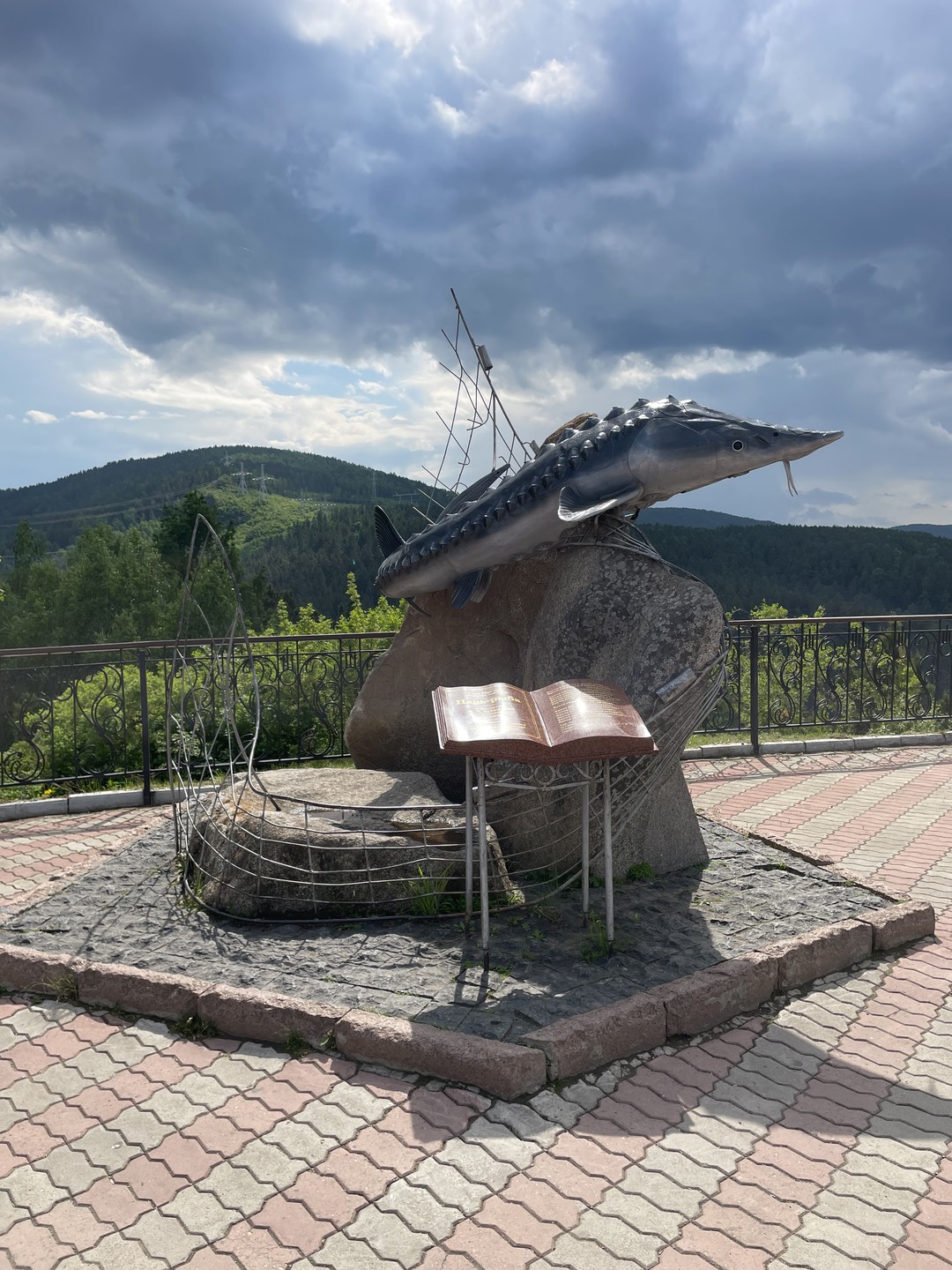Красноярская ГЭС, Столбы и панорама города (Наталья)