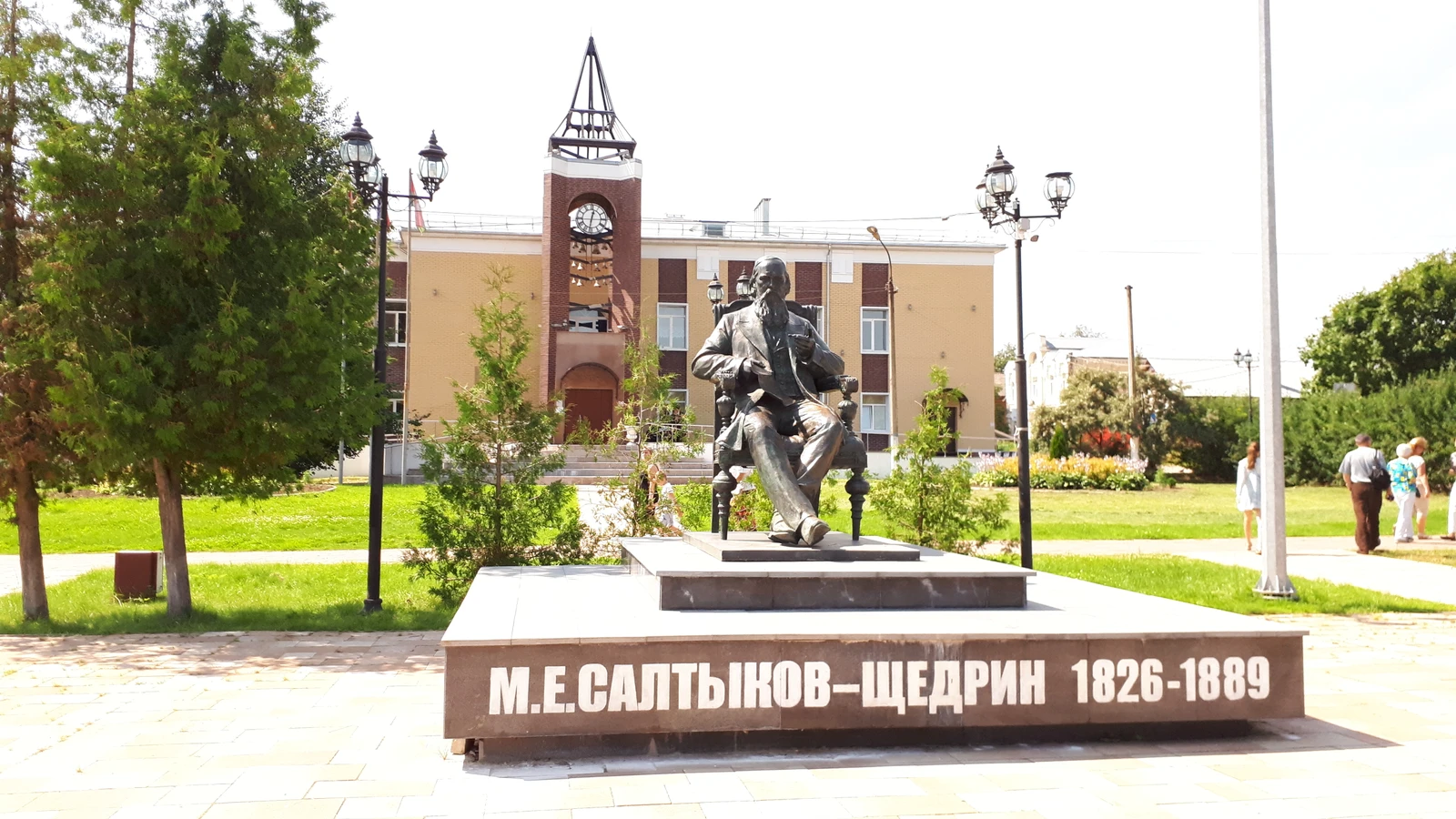 Дубна и Талдом: наукоград и город башмачников