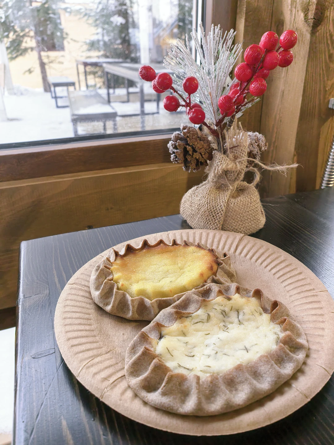 Вчера были в прекрасном путешествии с экскурсоводом Натальей. Нам очень повезло с гидом, поскольку мы кроме