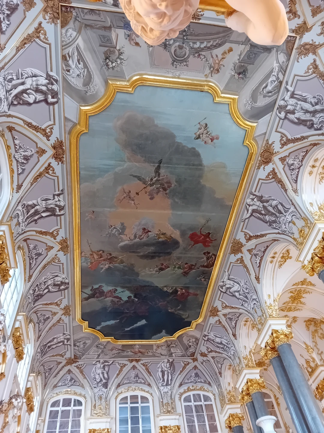 Захватывающая и интересная экскурсия, будто на одном дыхании. Поставленная речь, позитивное настроение Валерии только больше разжигали