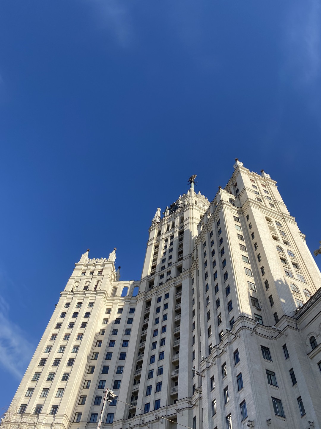 Высотка на Котельнической и чаепитие с видом на Кремль (София)