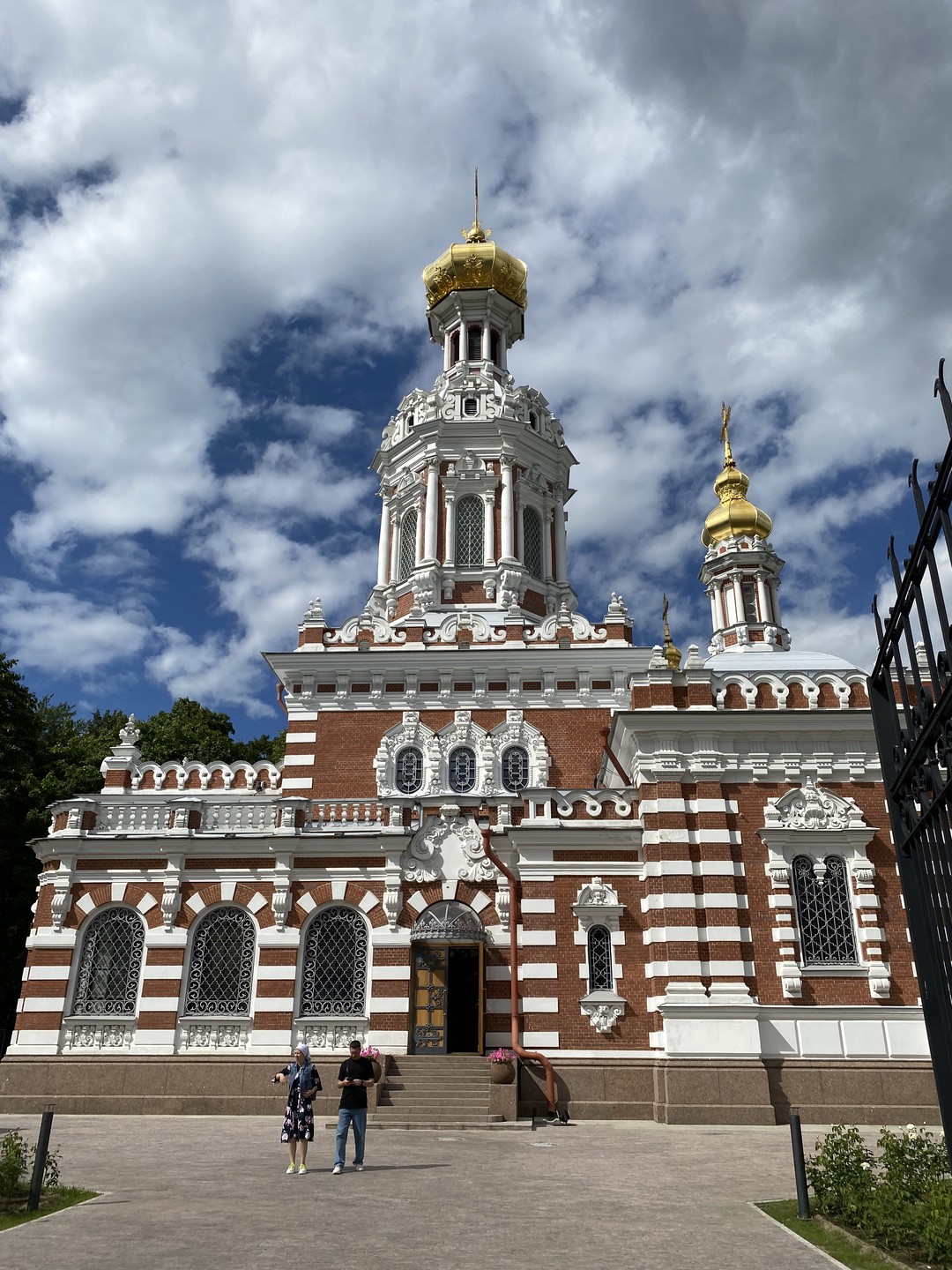 Экскурсия очень понравилась, интересно рассказывала все экскурсовод (имя не знаю). и места красивые показали, я довольна