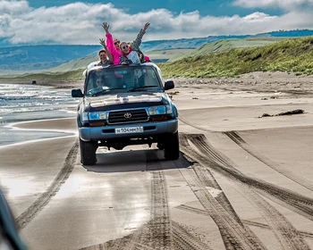 Плато Янкито, Зеркальный пляж и заброшенные штольни