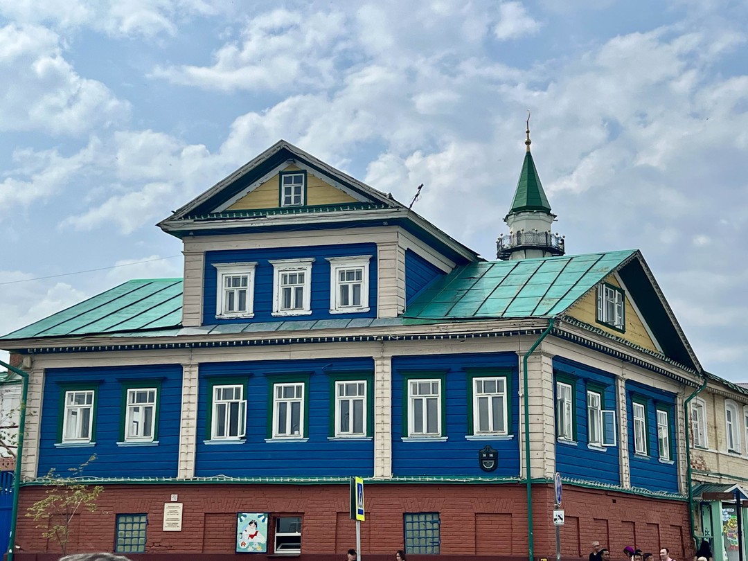 Сама экскурсия и экскурсовод отлично! Все показали, на вопросы все отвечала, рассказ был интересный и местами веселый