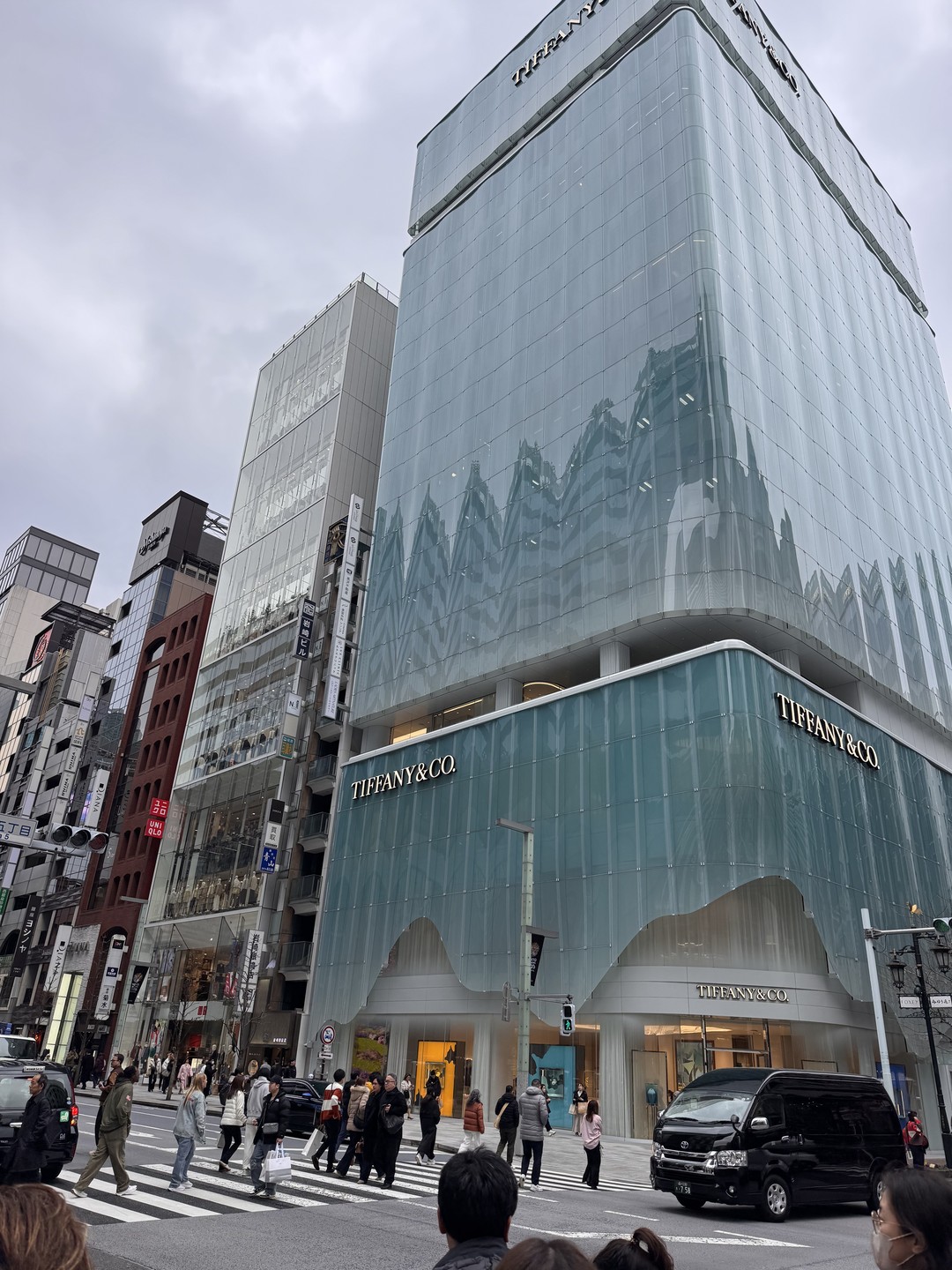 Огромное спасибо Сергею за полезную и познавательную прогулку по Токио. Все интересно, лаконично. За небольшое время