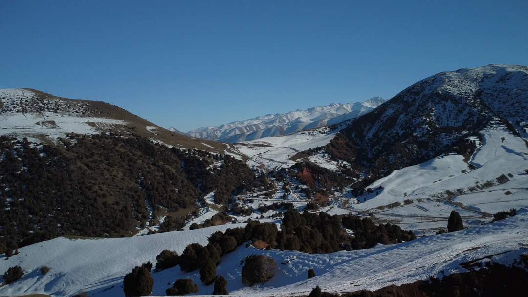 Экскурсия очень понравилась, гид Денис провел по красивым местам национального парка, познакомил с местной кухней и