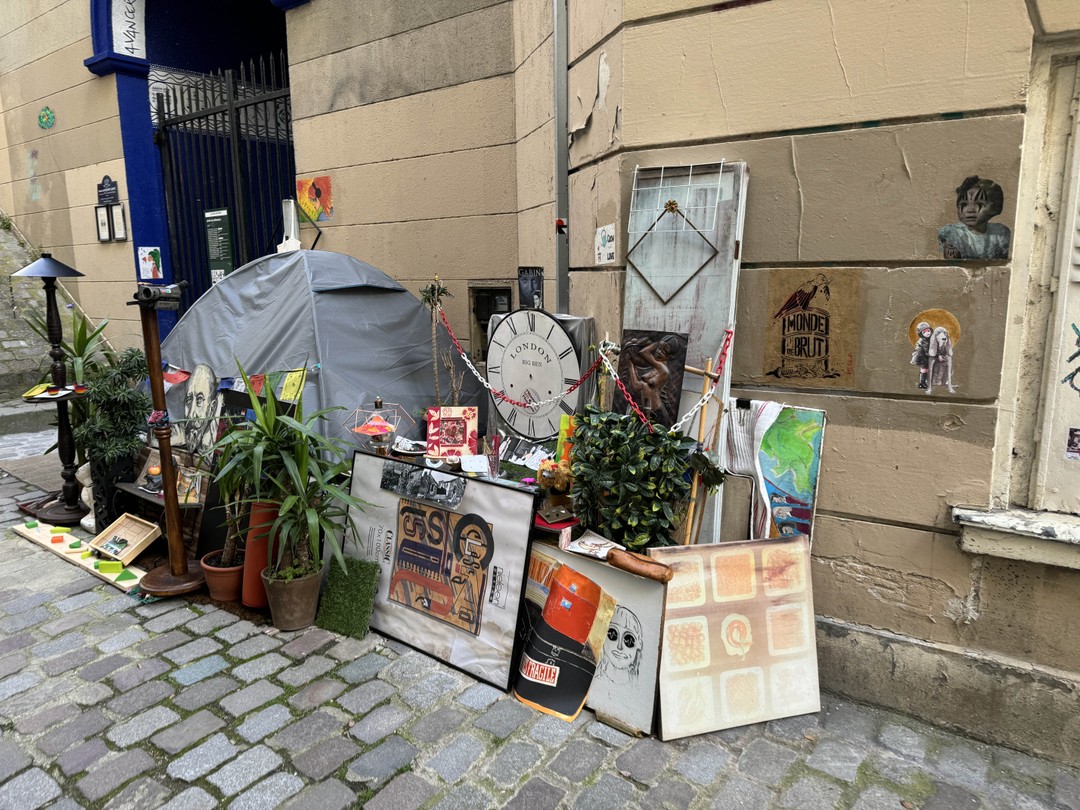 Оригинально, интересно, без перегрузки датами, но с посещением всех тайных уголков, известных только местным жителям, с