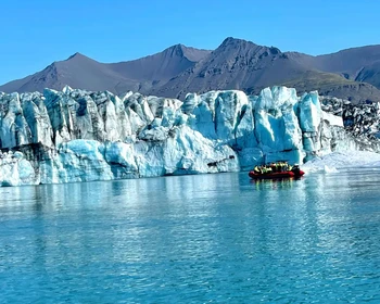 Южное побережье: каньон Фьядрарглюйфур, ледник Ватнайёкюдль, лагуна Йёкюльсарлон, Алмазный пляж