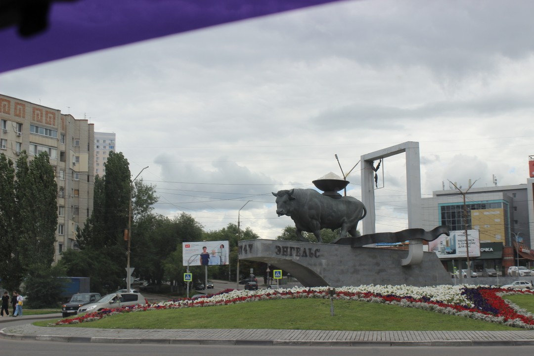 Очень понравилась прогулка по двум городам, небольшим и скромным. Но с такой интересной историей. Юлия, наш