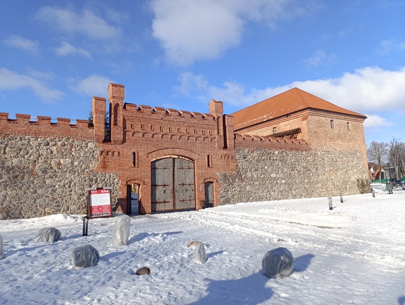 Отличная персональная экскурсия без толп людей с приятным гидом, который по пути расскажет о Калининграде и