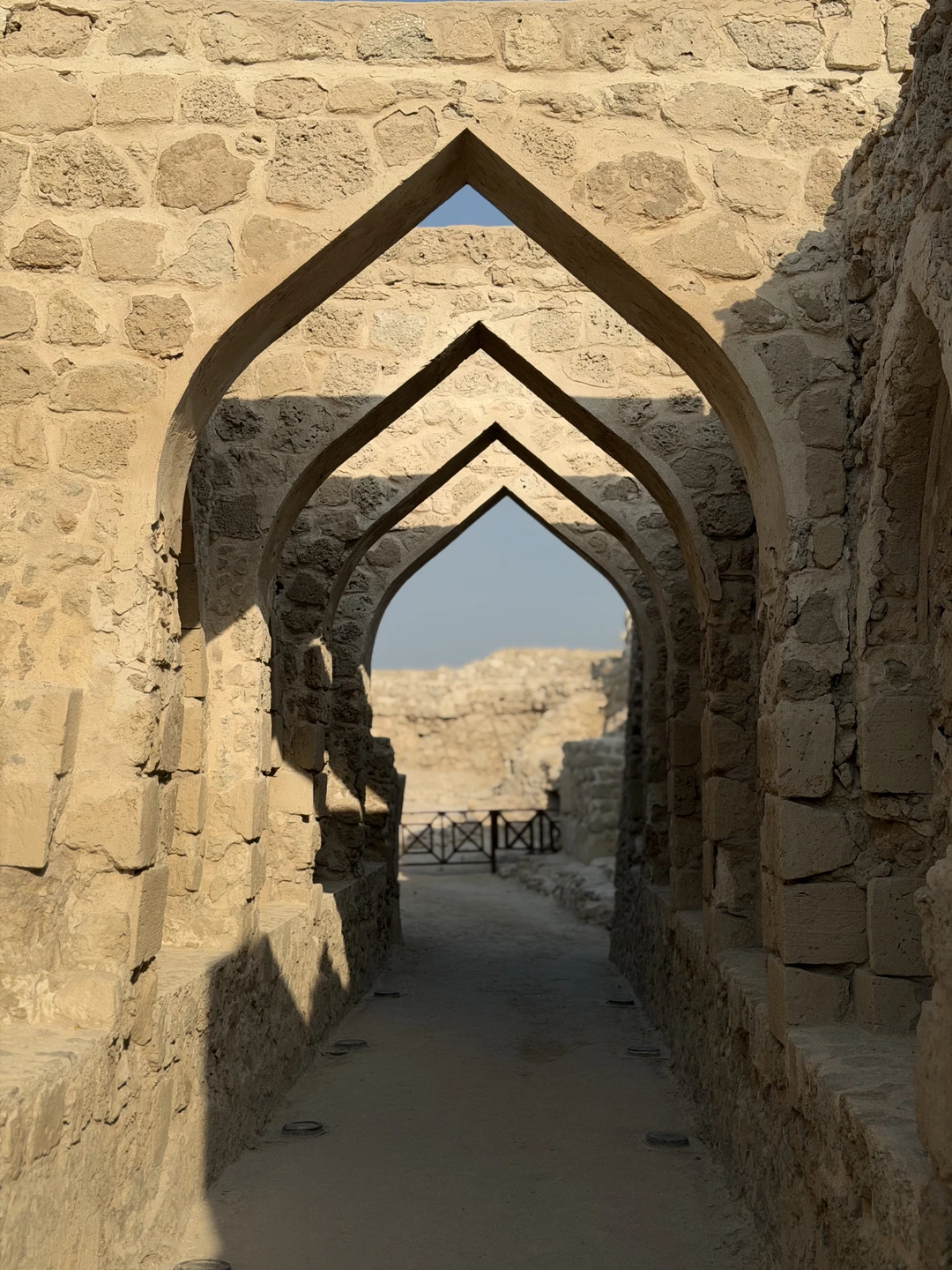 Экскурсию бронировала заранее, внесли предоплату. И сразу добавили в группу вотсап где были все организационные сообщения, что очень удобно