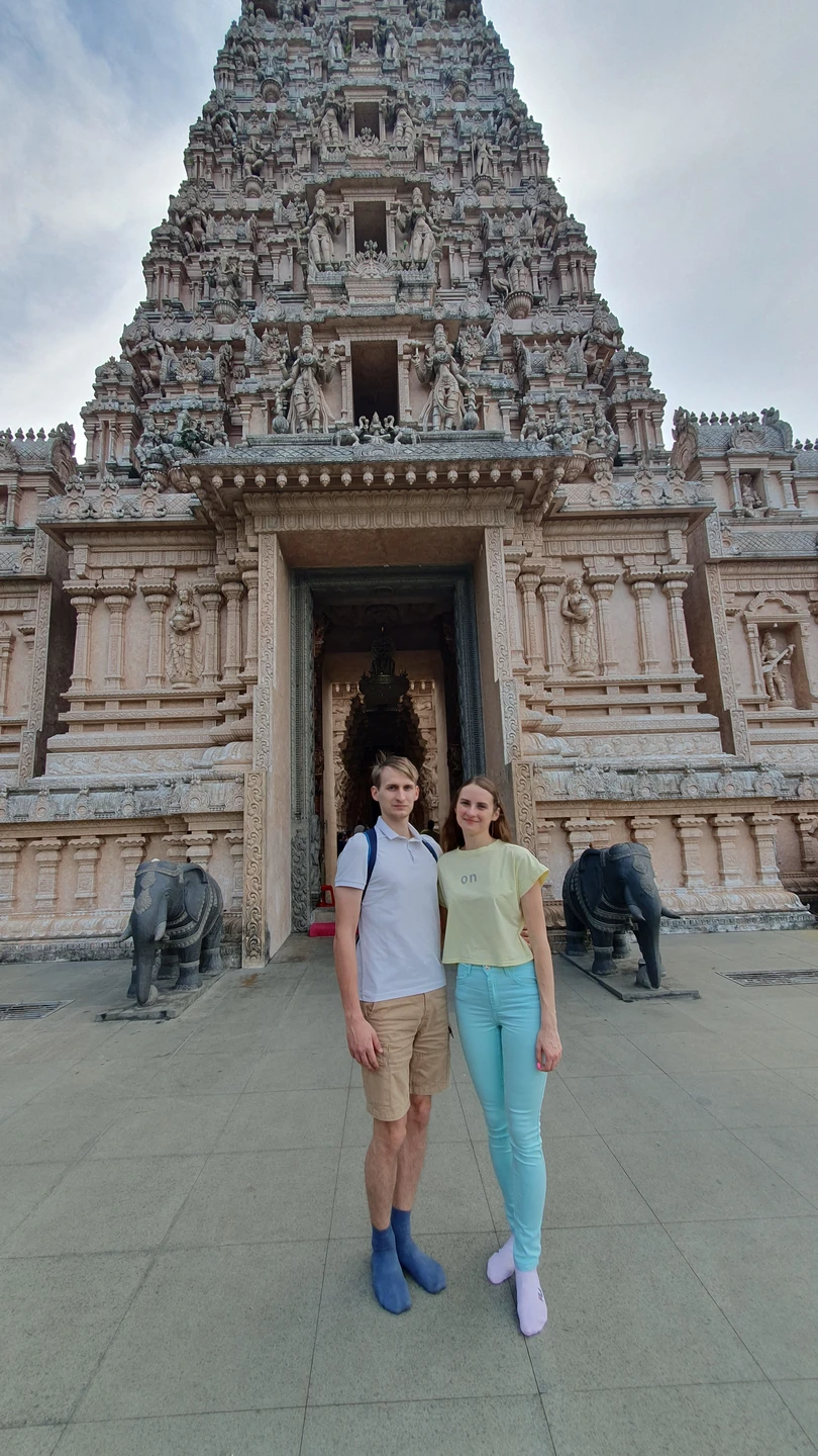 Пещеры Бату, река светлячков и серебристые обезьяны за 1 день (Юлия)