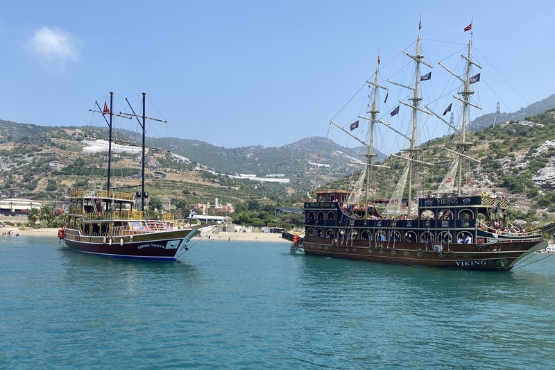 Прогулка на пиратском корабле с пенной вечеринкой из Аланьи