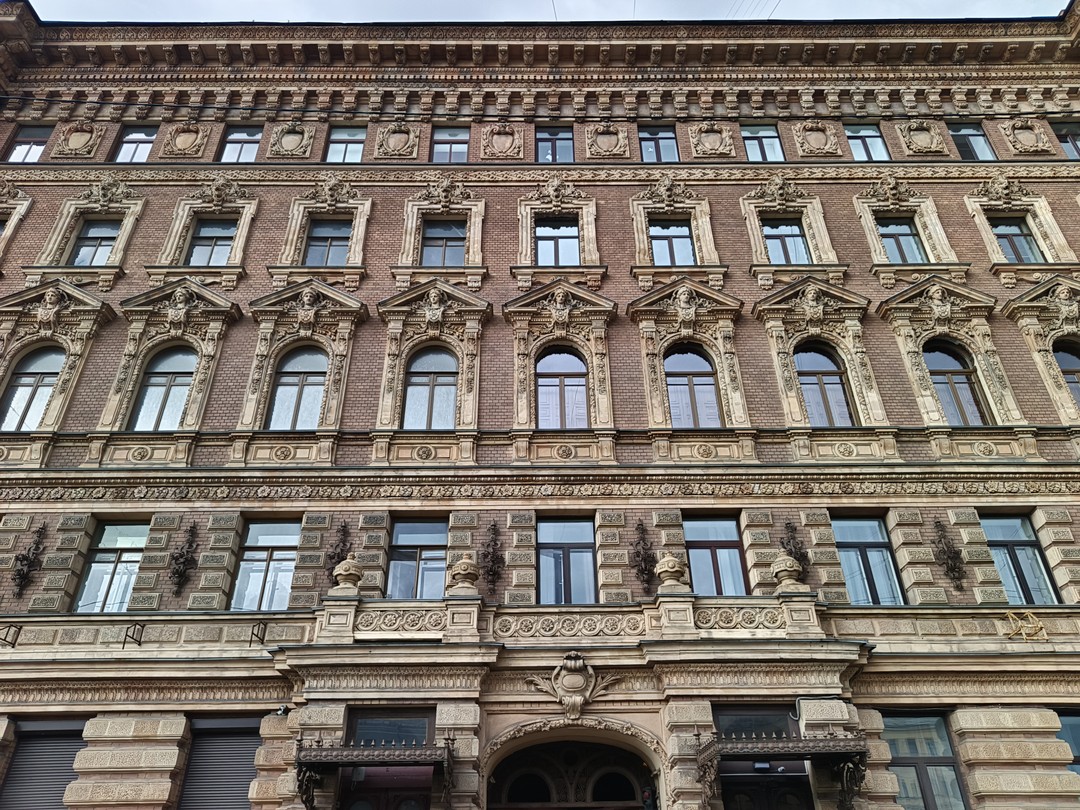 Петербург: грань между вымыслом и реальностью (Лариса)