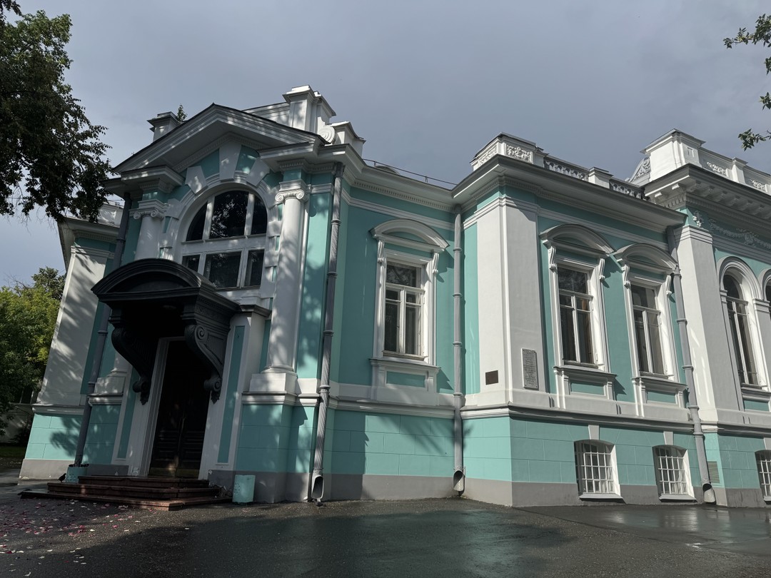 Экскурсия понравилась, за короткое время прошли множество местечек, практически весь город! Еще и узнали в какие