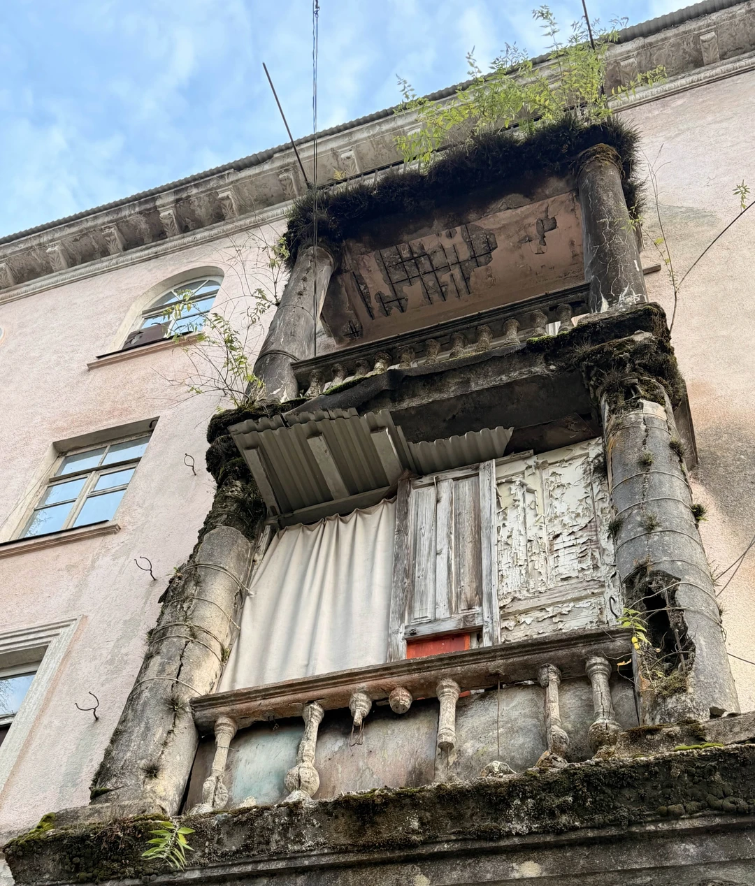 Мы ездили на экскурсию с гидом по имени Гор — и это было одно из самых