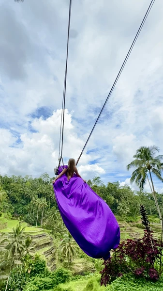 Очень понравился тур! МАДИ отличный гид, очень интересный человек, хорошо говорит по русски, много знает о