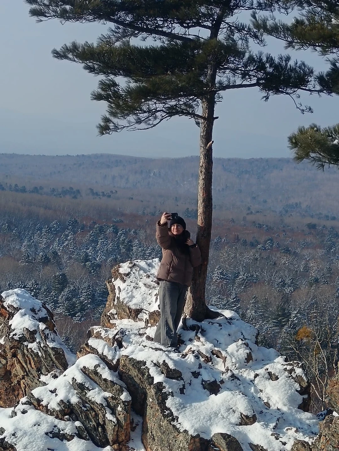 Все очень понравилось, экскурсовод Василий интересно рассказывал о природе, общительный и тактичный. Накануне выпал снежок, но
