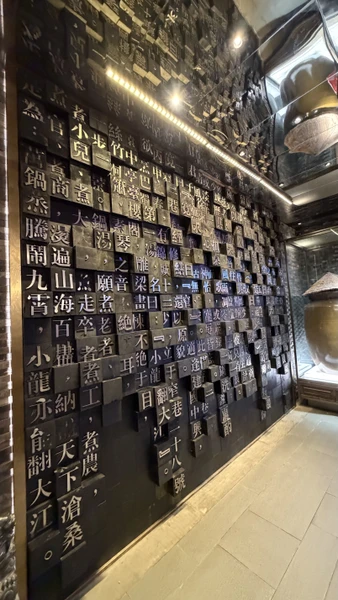 Большое спасибо Пэну. Очень оперативно выходил на связь. помогал с оформлением и оплатой. все четко!