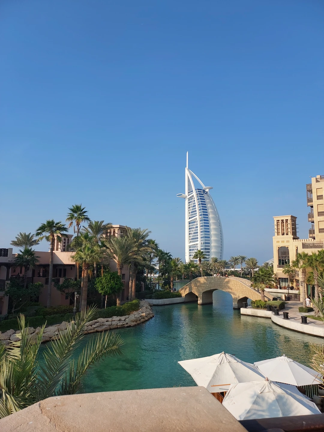 Очень классная экскурсия, отличный маршрут, посетили все локации, заявленные в описании, ну а гид Азиз выше