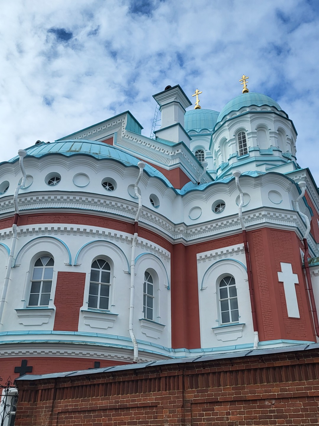 Большое спасибо Сергею за прекрасно проведённый день на Валааме и ладожских шхерах. Всё чётко по времени