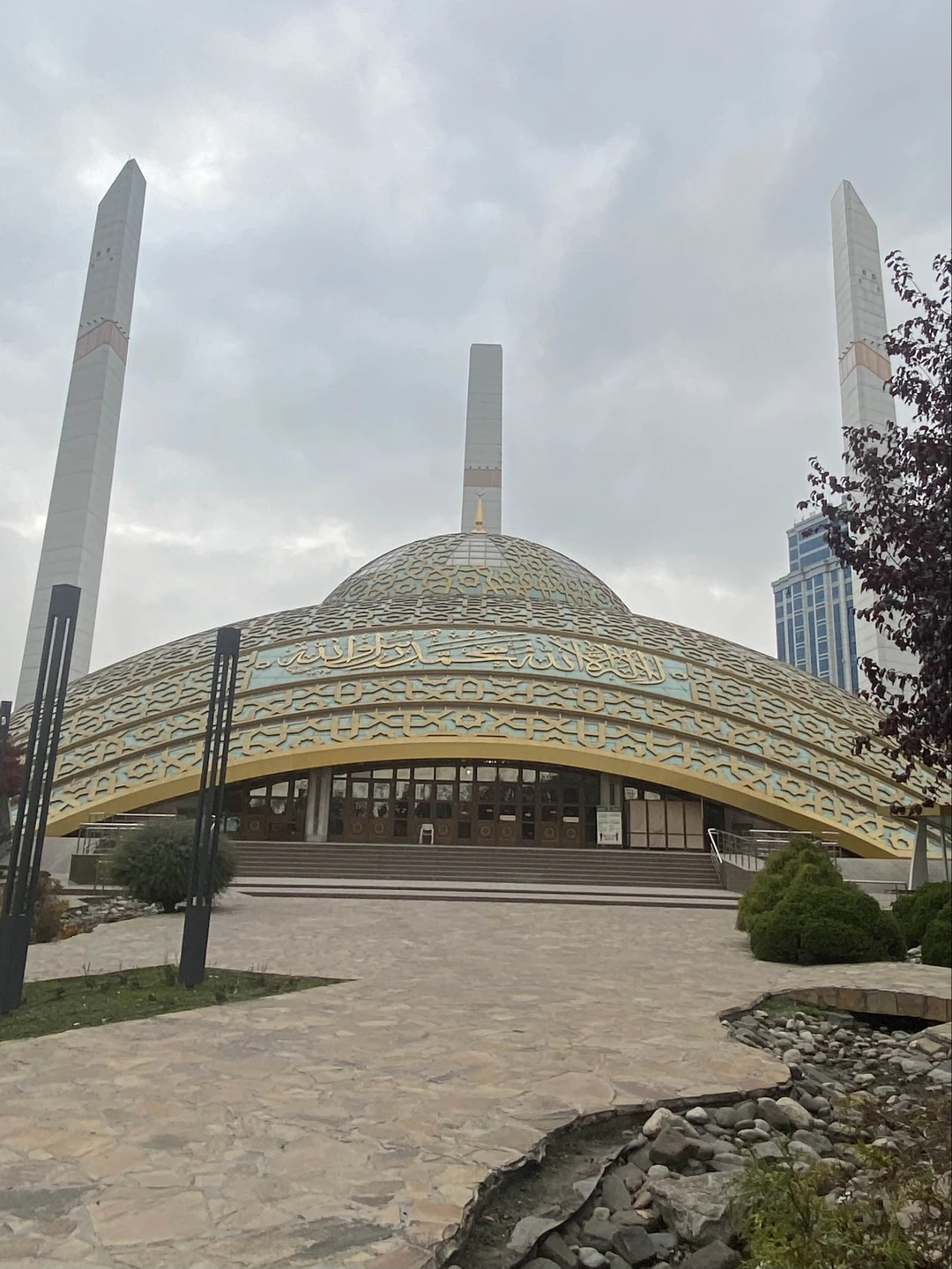 Все хорошее быстро заканчивается. Рекомендую поездку,самим за один день не объехать. Немного не повезло с погодой,низкая