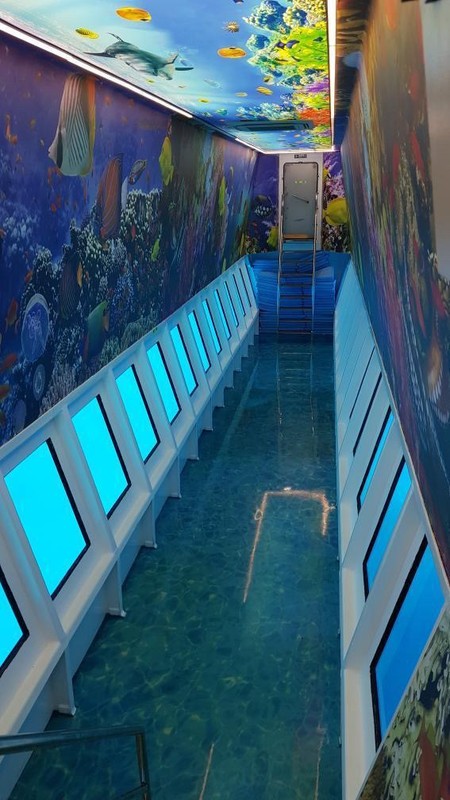 Морская прогулка на яхте со стеклянным дном