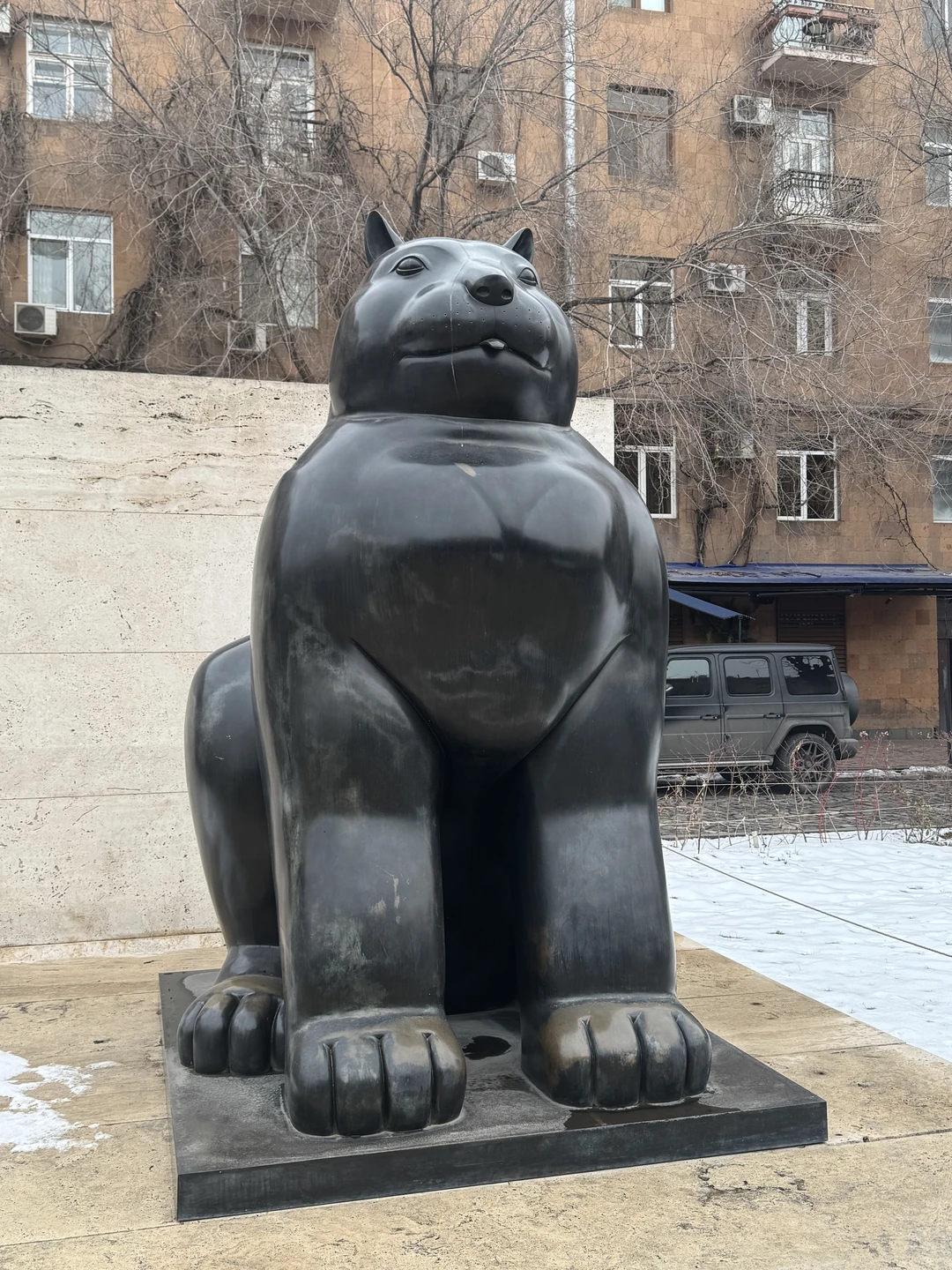 Гурген провел для нас прекрасную экскурсию, его горящий интерес к своей стране и ее истории действительно