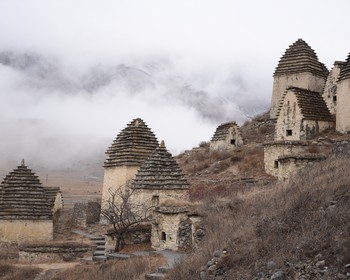 Кармадонское ущелье, город мертвых Даргавс, водопады и Куртатинское ущелье