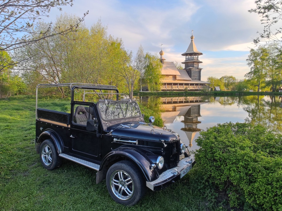 Главное изображение экскурсии - Назад в детство: интерактивное путешествие на ретроавтомобиле по Сергиеву Посаду