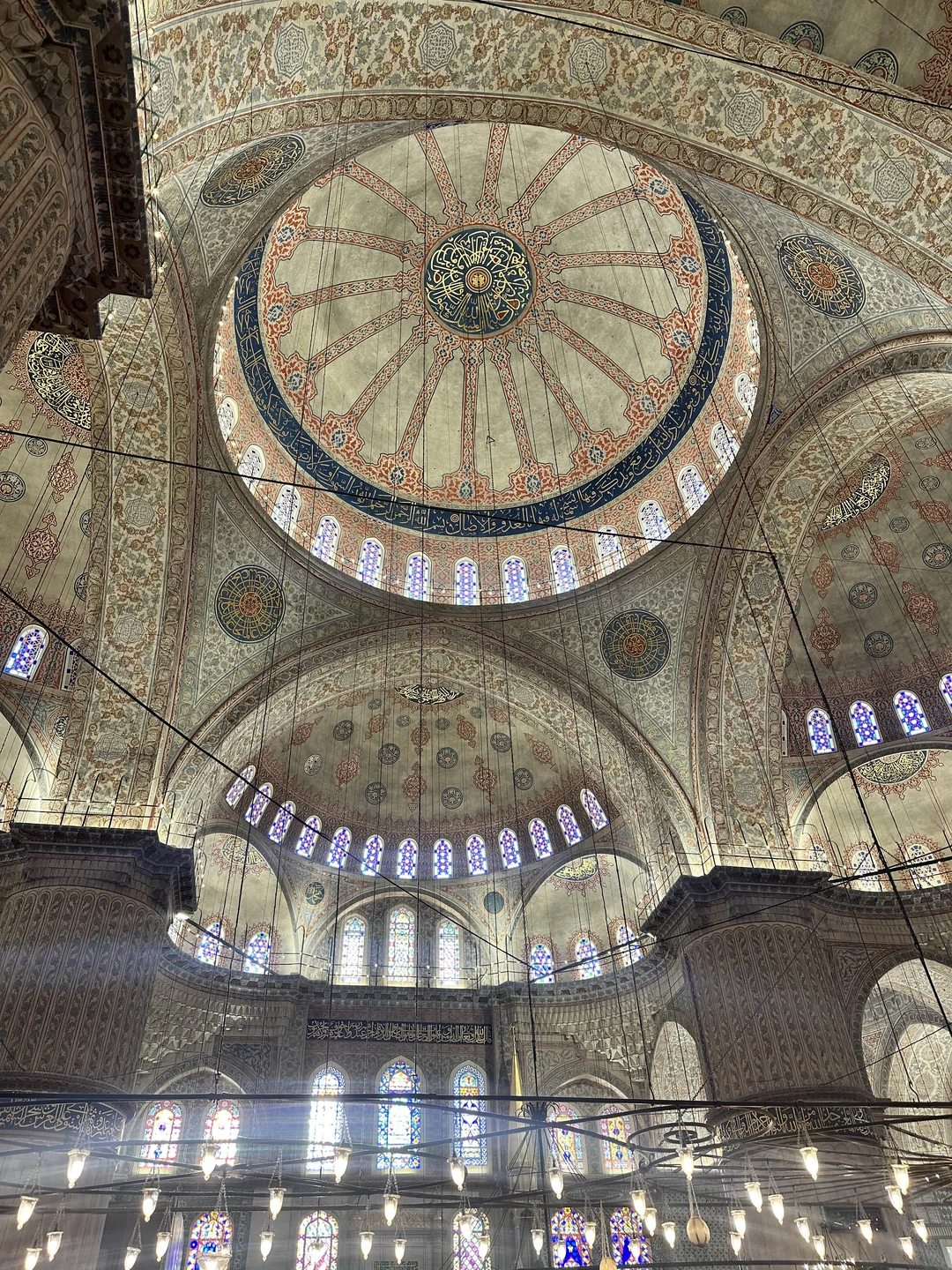 Очень познавательная и интересная экскурсия по историческому центру. Махмут хороший рассказчик, очень хорошо говорит по-русски. Очень