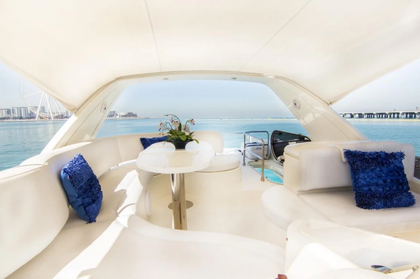 Круиз на роскошной яхте с завтраком (всё включено)