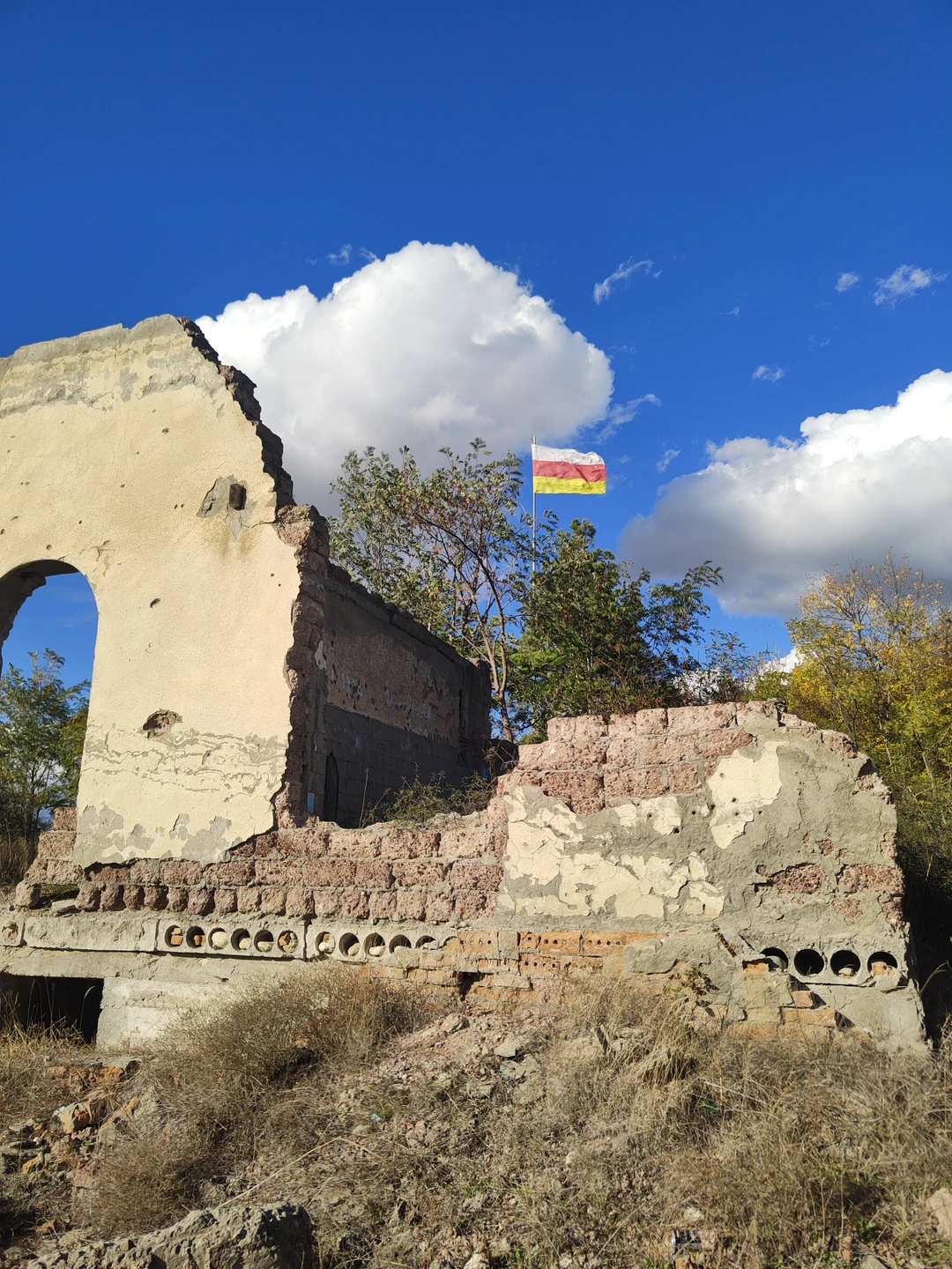 Невероятно интересная, познавательная и душевная поездка с Аланом в Южную Осетию! Много красивых локаций, много истории
