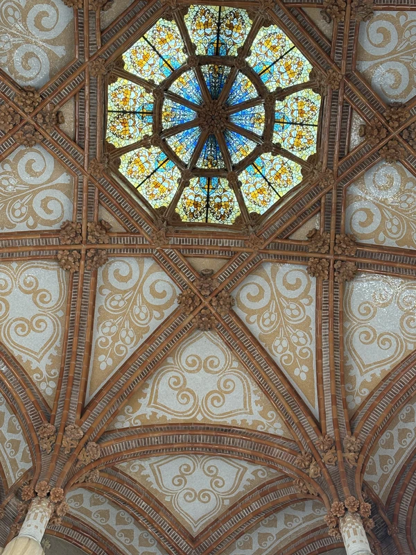 Госпиталь Сан-Пау в Барселоне: жемчужина каталонского модерна