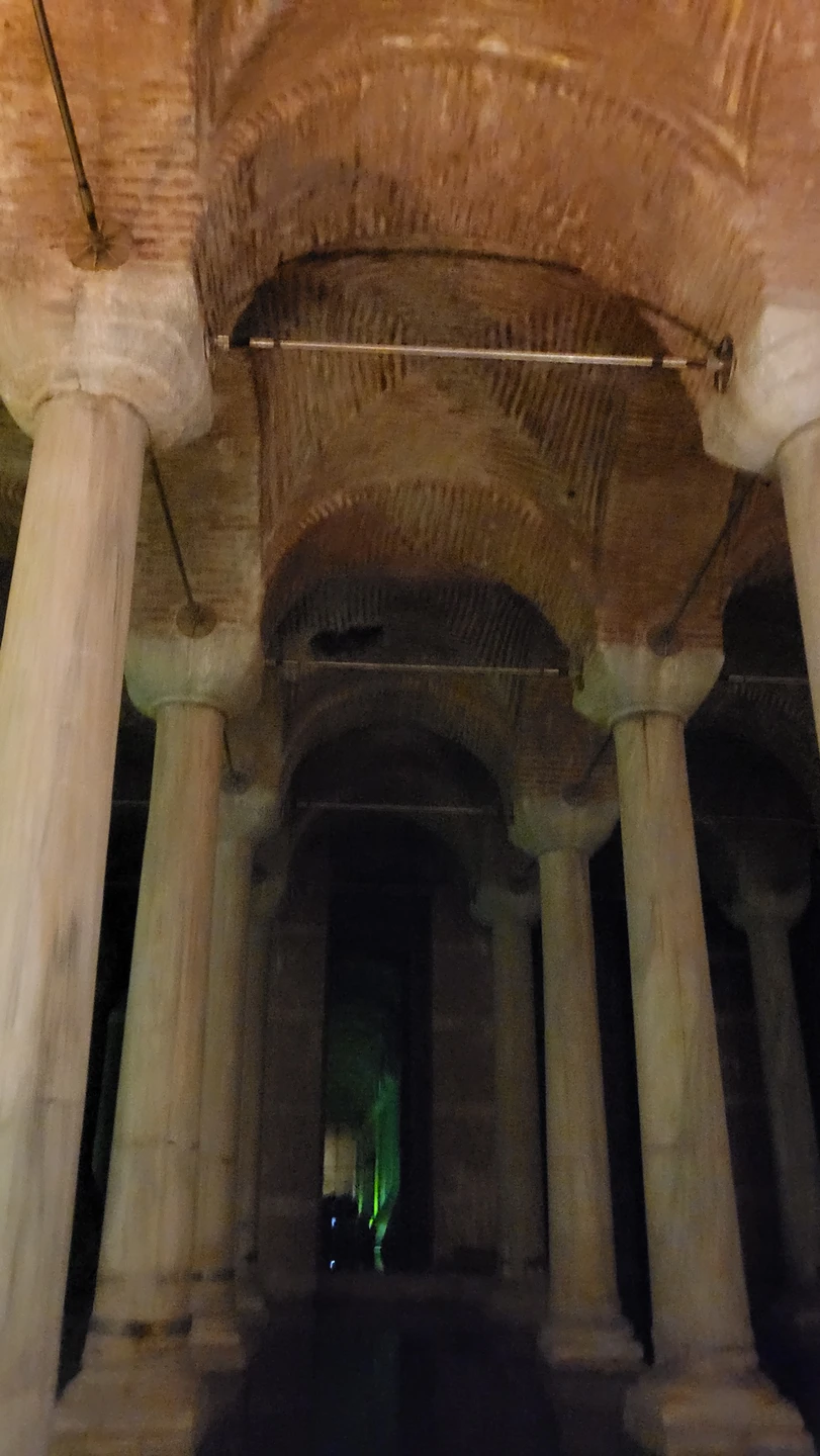 Спасибо большое Ирине и ее мужу Кямрану за прекрасно организованную экскурсию! И скорректировали по времени, дали