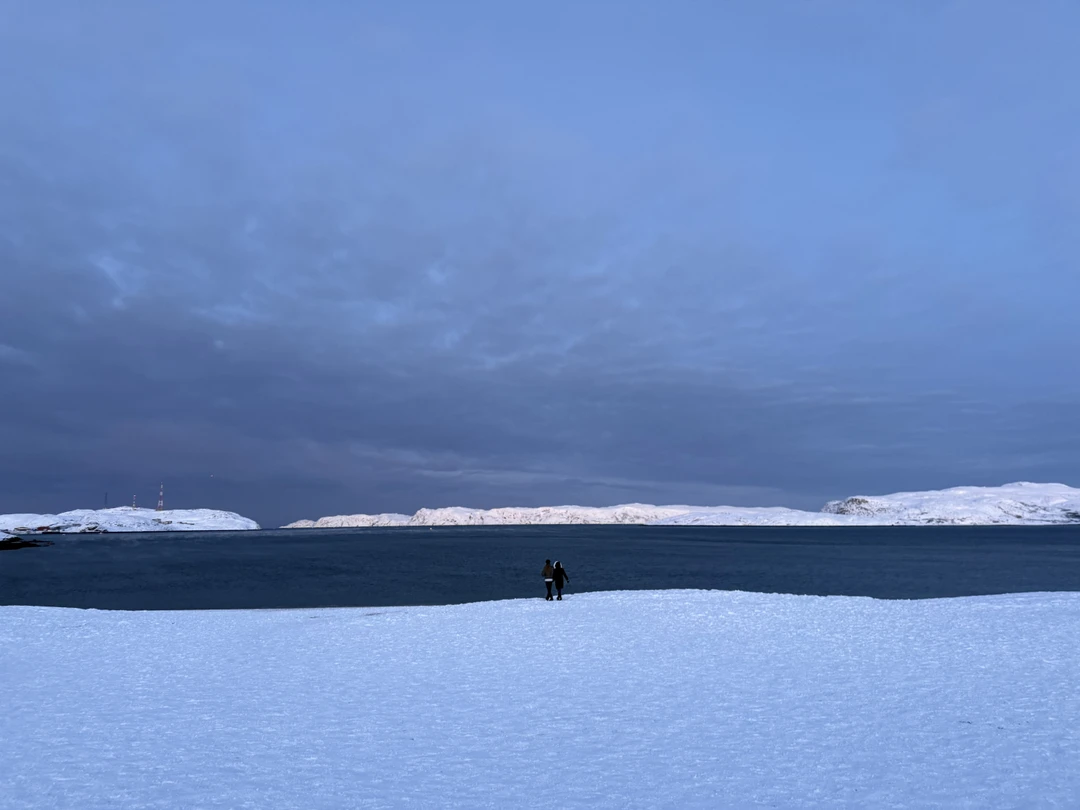 시원시원한 성격에 따수운 마음을 지닌 가이드 세르게이님 덕분에 하루가 너무 체계적이고 유쾌하고 알찼습니다. 제 시간에 숙소에서