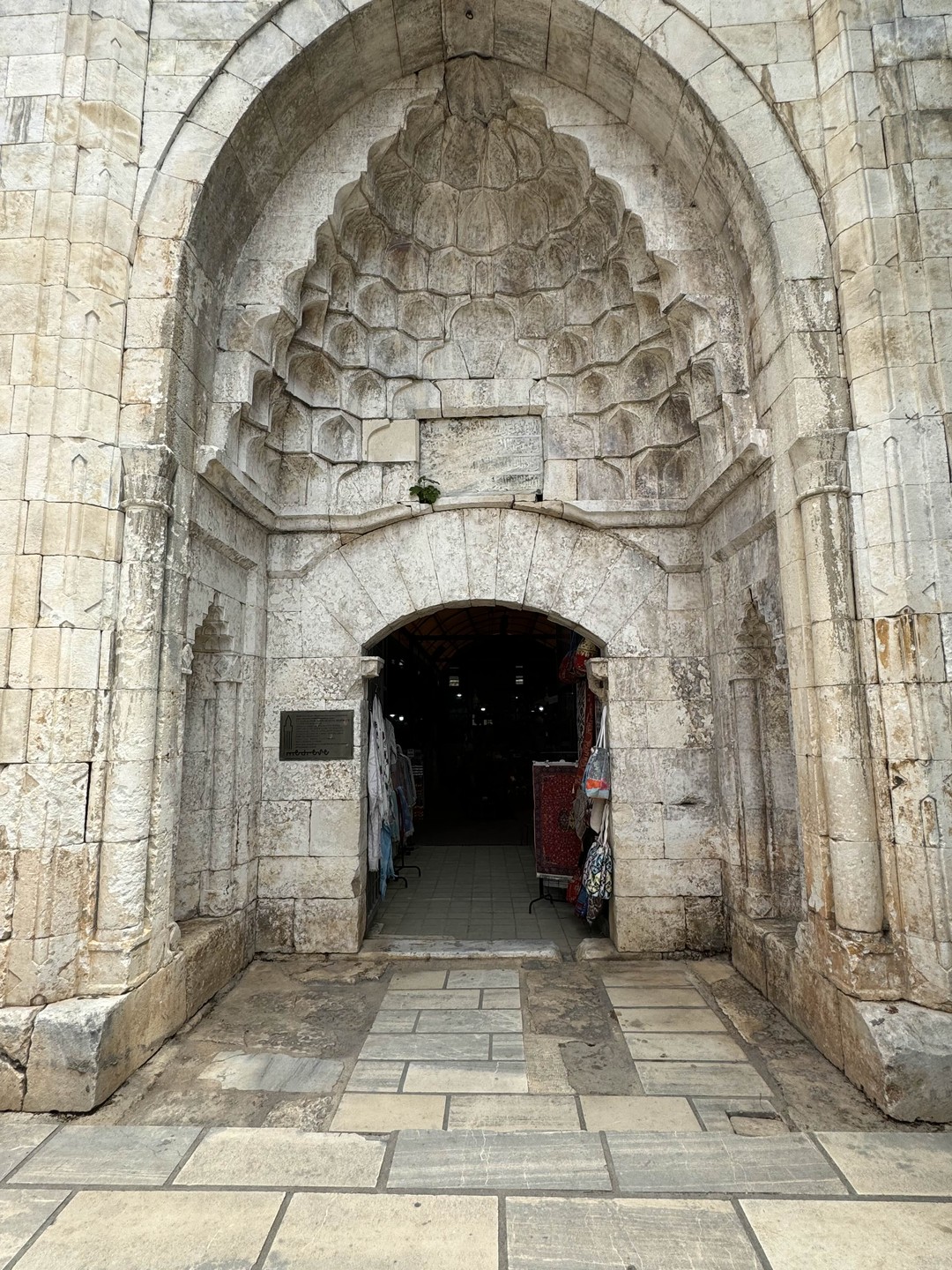 Очень понравилось, интересный рассказ, во время забрали из отеля, не спеша прошли старый город, прокатились на трамвайчике, попили вкусный кофе