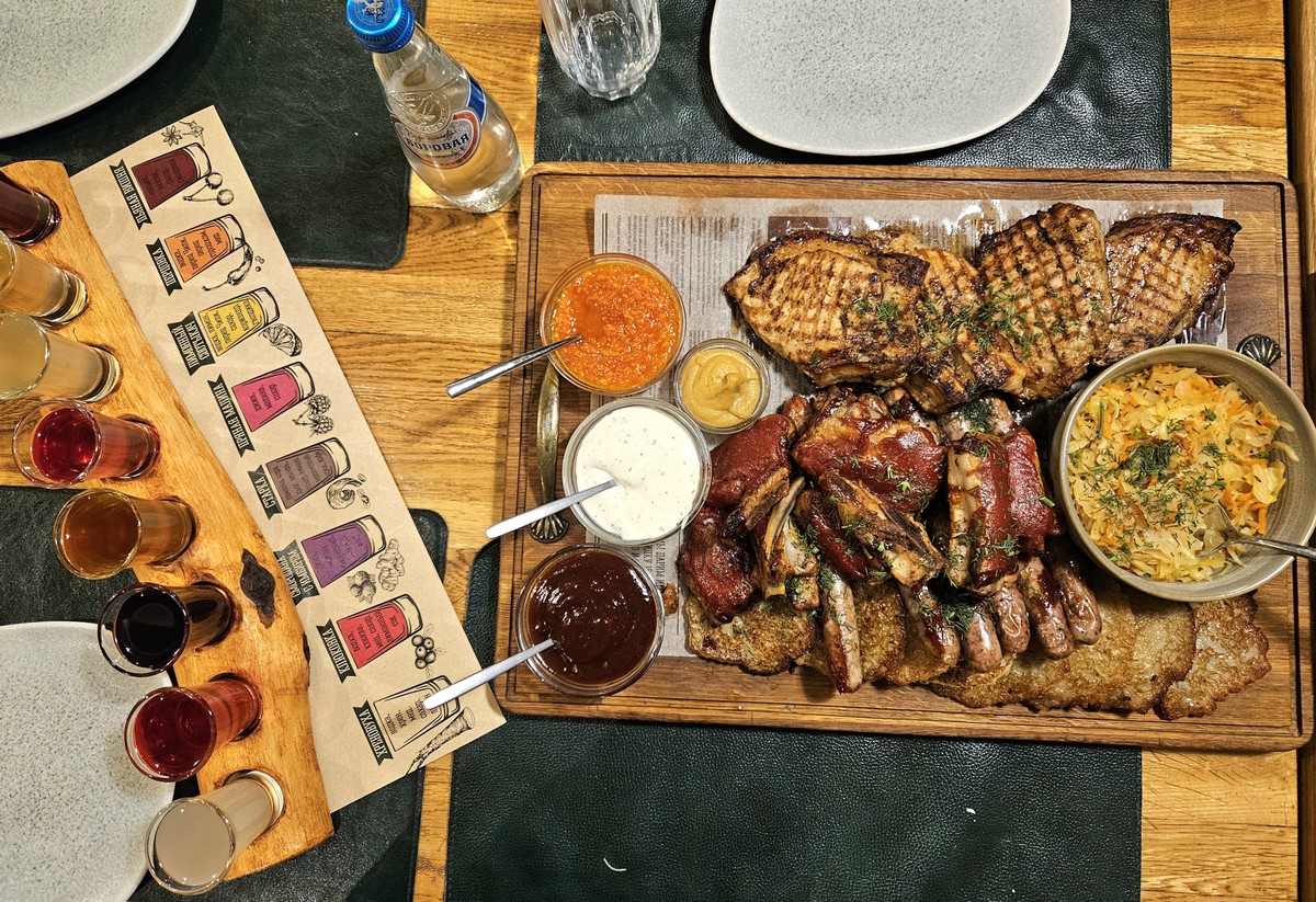 В Минске есть, пить, по душам говорить (11/12)