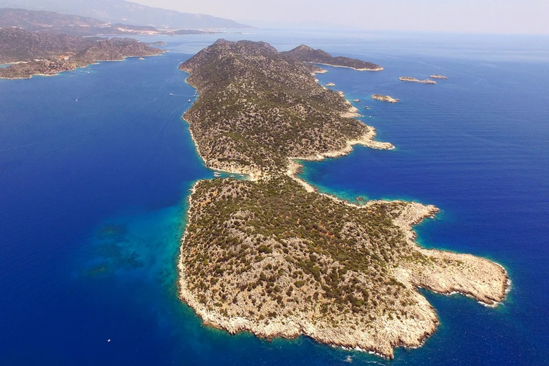 Между горами и морем: античный город Лимира, церковь Св. Николая и остров Кекова (из Кемера)