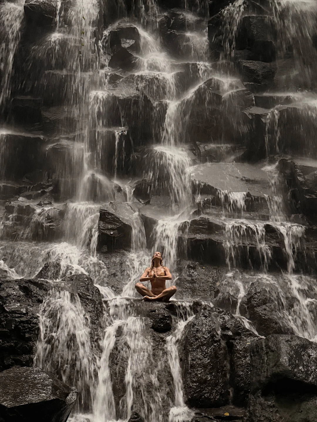 Вот вариант отзыва — живой, эмоциональный и «по-инстаграмному», но при этом информативный: