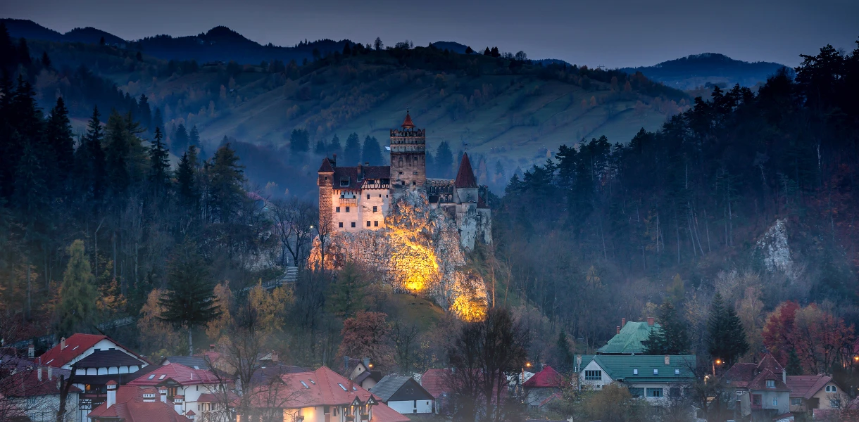 Замок Дракулы: мистический и жуткий