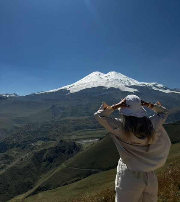 На внедорожнике по КЧР и КБР: Домбай, Эльбрус и Джилы-Су в мини-группе