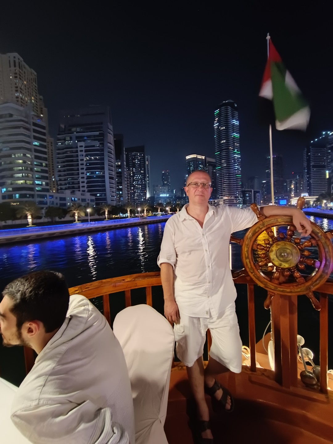 Добрый день! Понравилось, что организатор сразу, до экскурсии,отвечает на все вопросы и своевременно и точно доносит