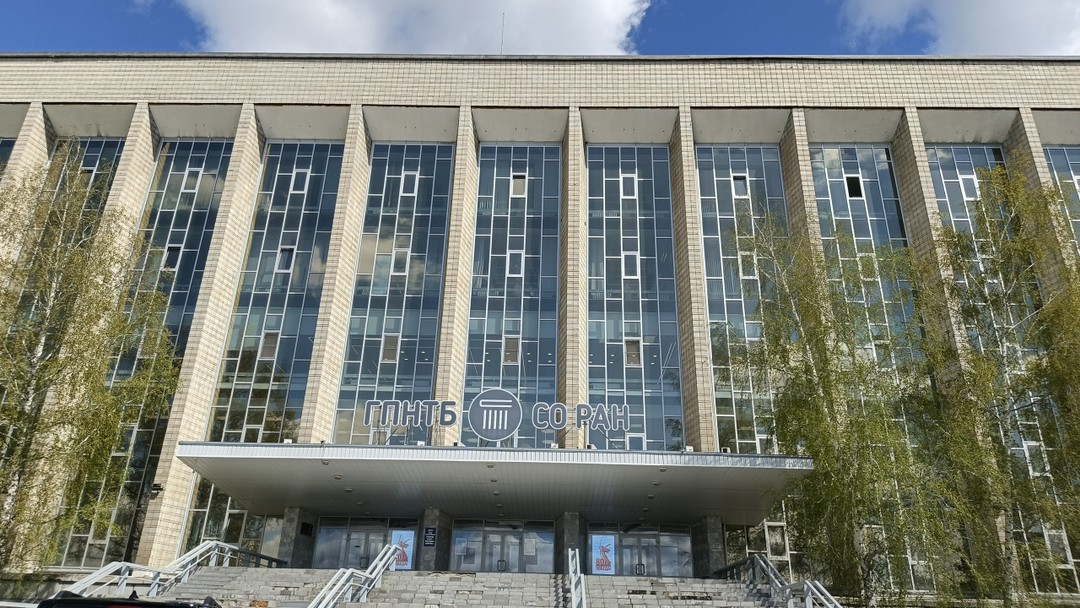 Алина влюбила в свой город - так интересно, разносторонне,последовательно, с энтузиазмом о нем рассказывала! Хотите нескучную