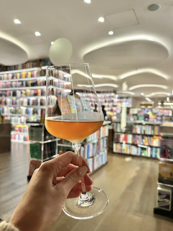 Гастропрогулка в Барселоне: оранжевое вино и испанский тапас