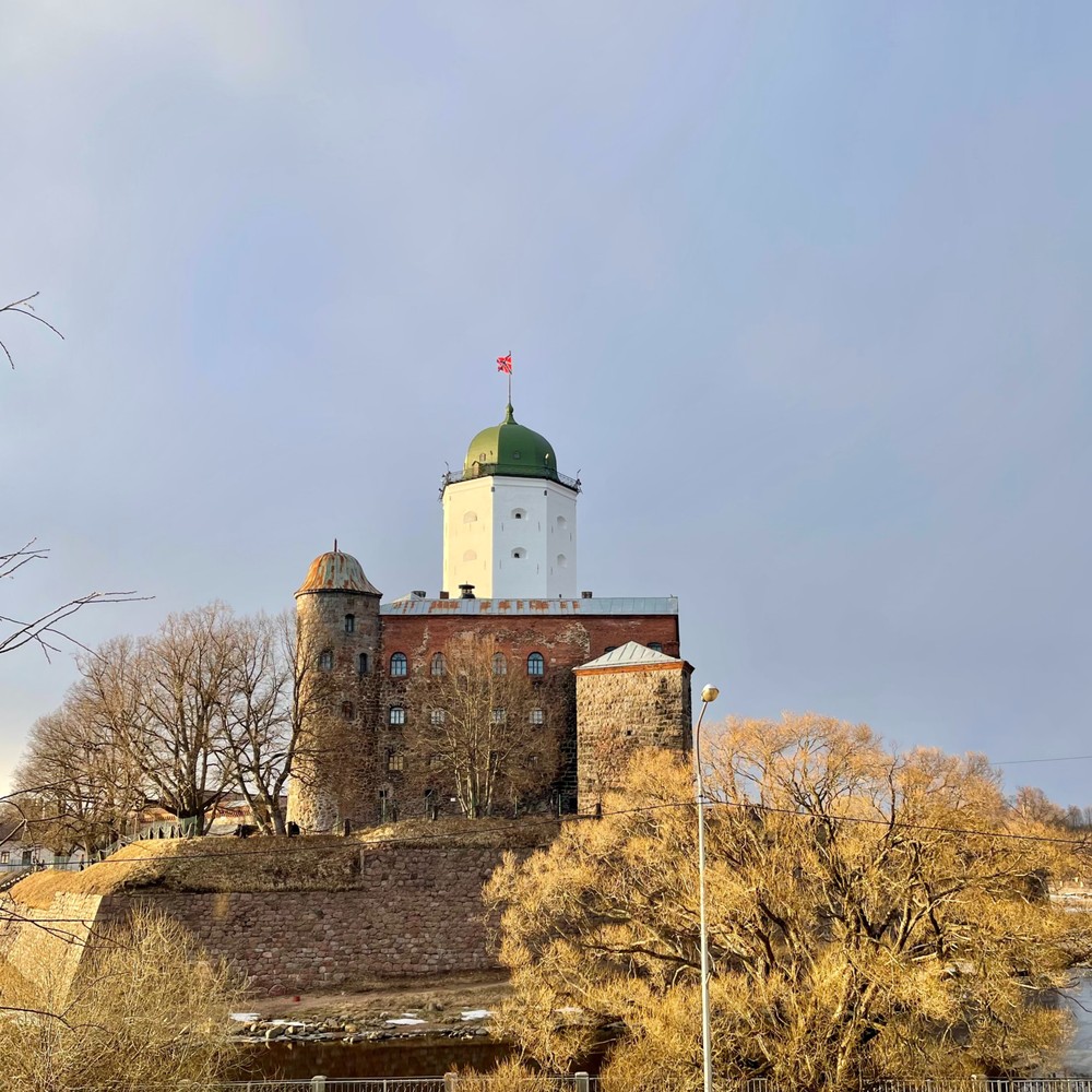 Фото 1 - Экскурсия: "Путешествие из Петербурга в Средневековье: два дня в Выборге"