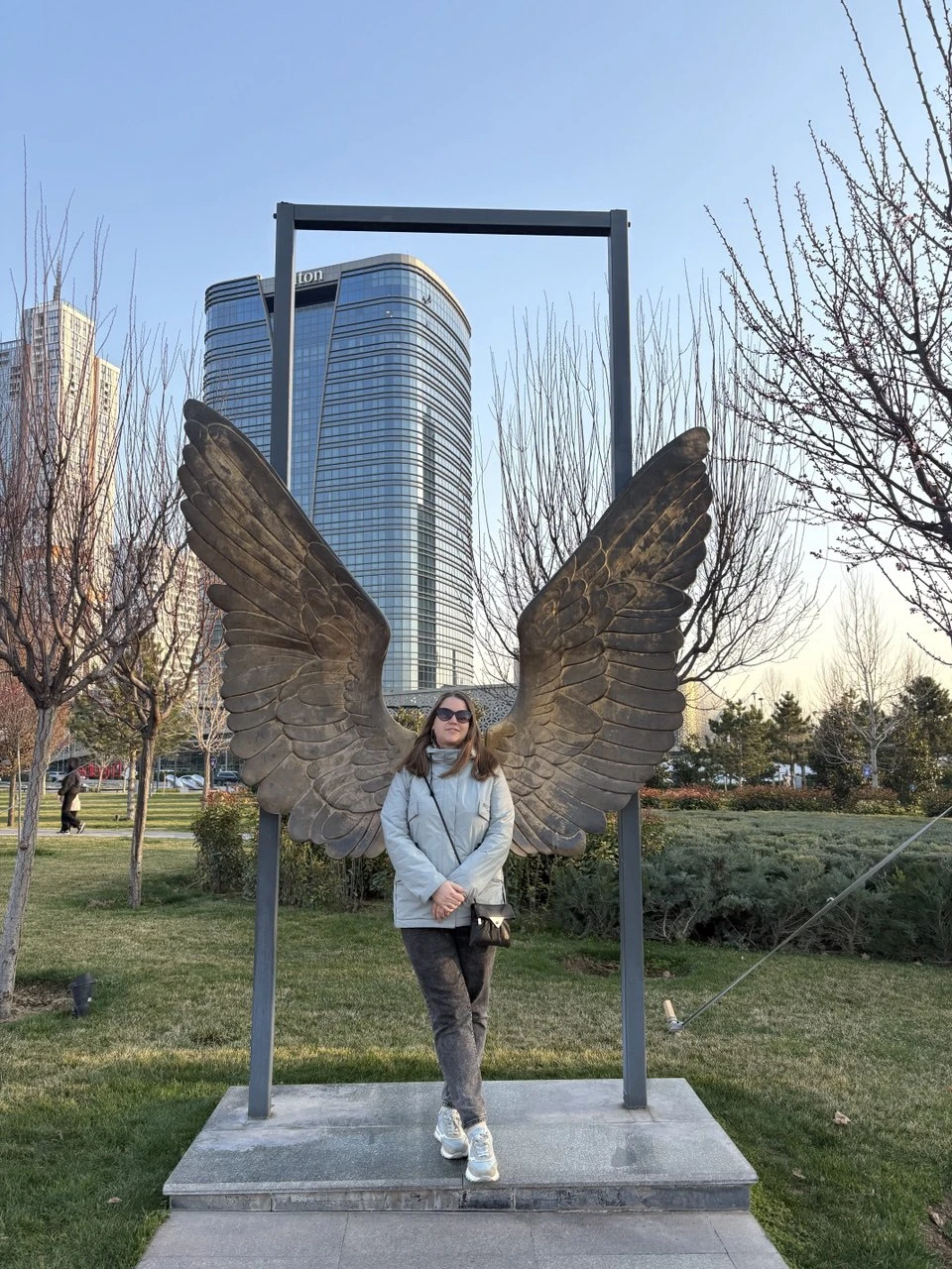 Огромная благодарность Константину за проведенную экскурсию! Интересный колоритный город, есть красивые станции метро, необычные достопримечательности -